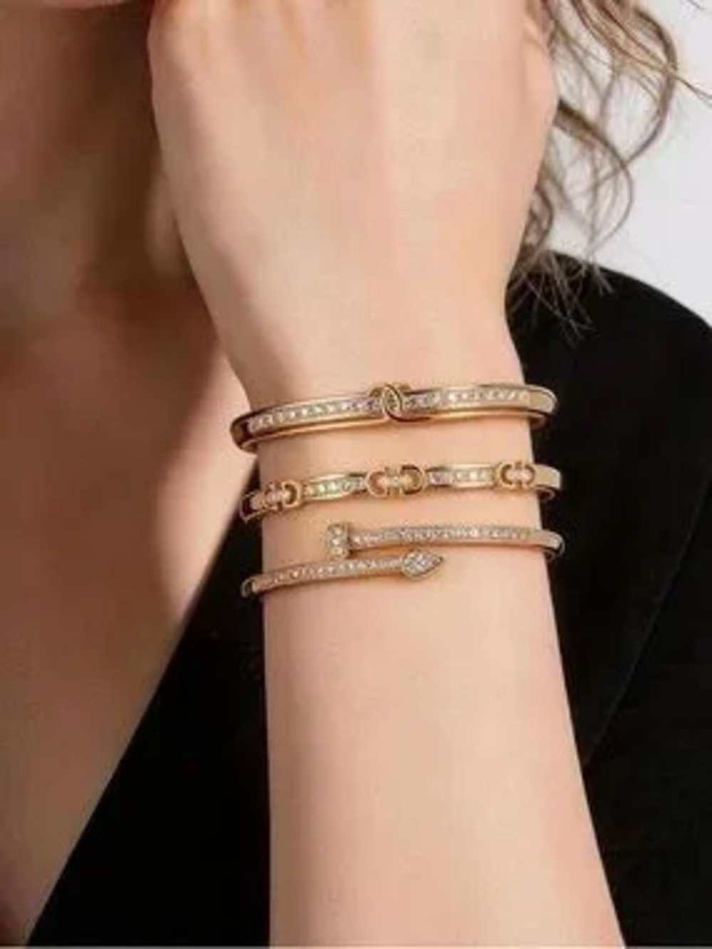 Anthropologie Gold Crystal Stackable Bangle Set